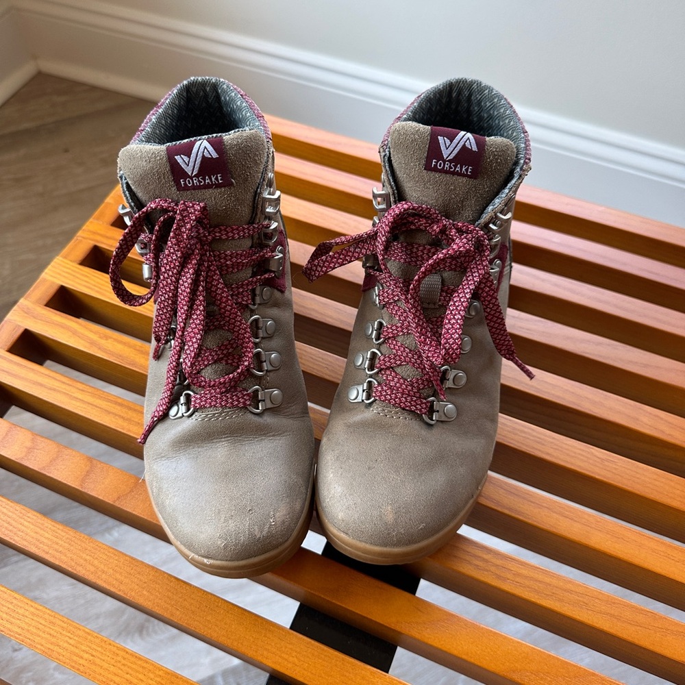 Forsake Women's Tan Hiking Boots size 6 Trail Walk